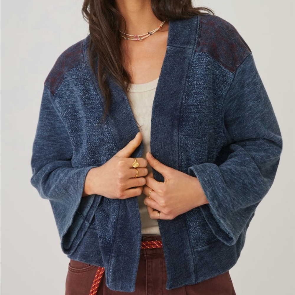 Anthropologie Pilcro Navy Blue Swing Kimono Sweater Size Medium